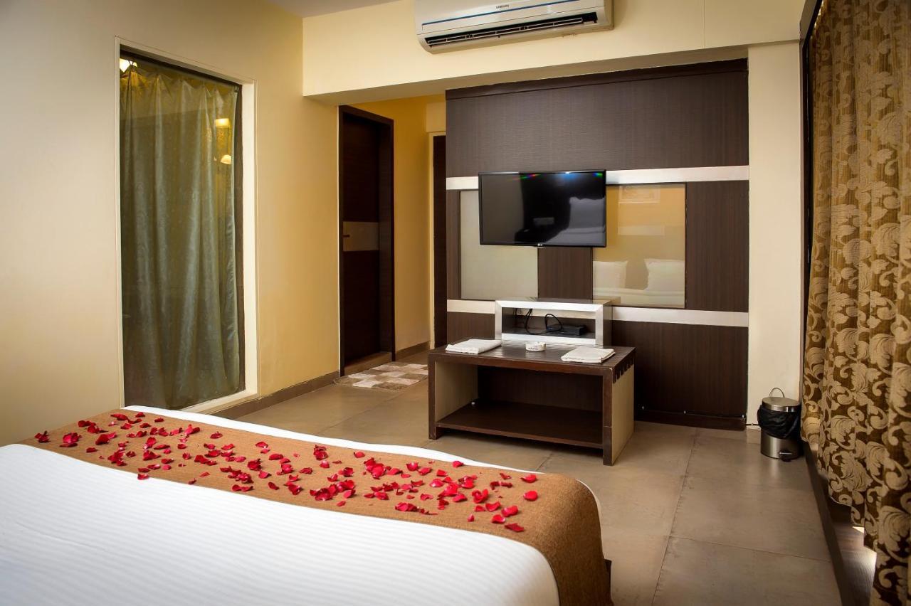 Adamo The Resort Matheran Bagian luar foto